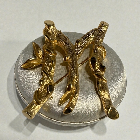 Sarah Coventry Jewelry - Vintage SARA COVENTRY Gold Tone Bamboo Initial Letter M Pin Brooch